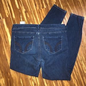 Hollister 9R dark wash jeggings